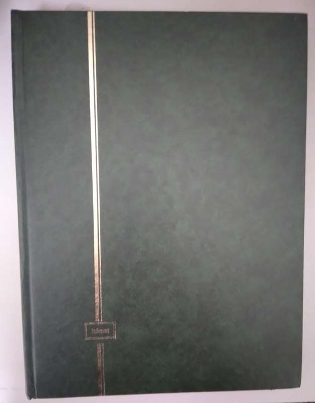 Ideal Empty Black Album with large pockets - In good condition 16 d/s pages (32 Sides) 31 x 23cm