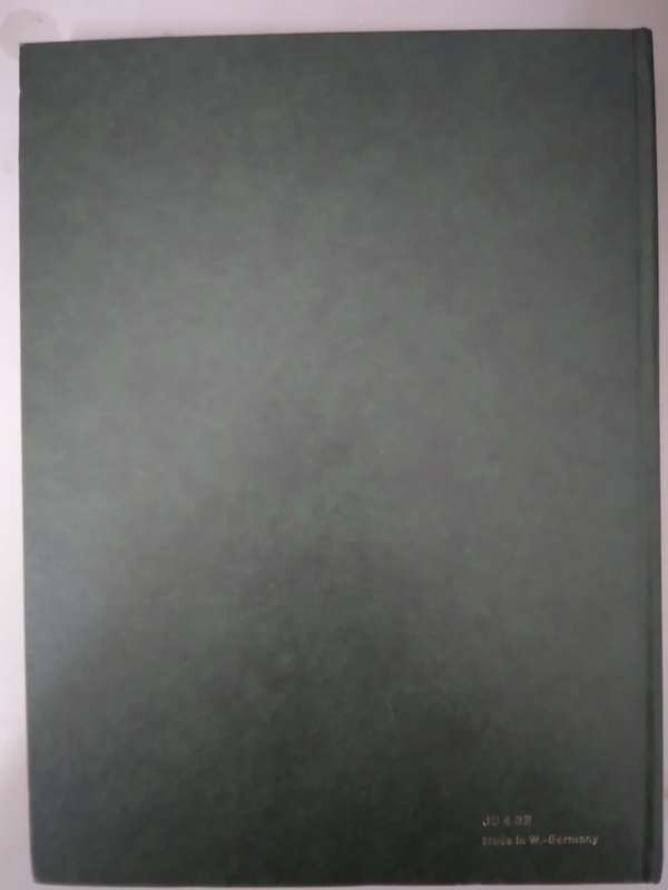 Ideal Empty Black Album with large pockets - In good condition 16 d/s pages (32 Sides) 31 x 23cm
