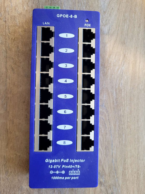 8 Port Gigabit Passive PoE Injector