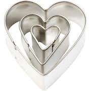 3pc HEART CUT OUTS