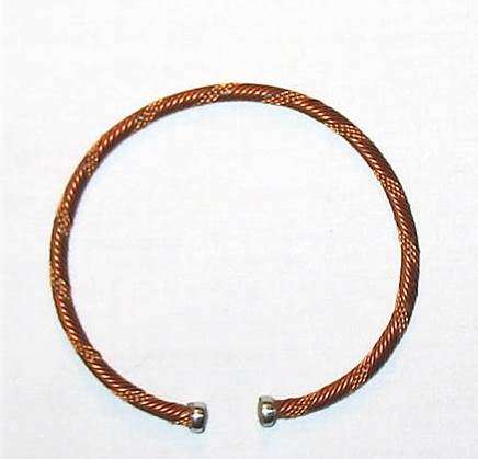 DAINTY**BEAUTIFUL & ELEGANT HANDMADE COPPER BANGLE* see Sweetleaf for more items