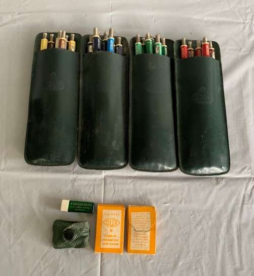 VINTAGE MECHANICAL A.W FABER-CASTELL COLOR PENCILS WITH A SHARPENER