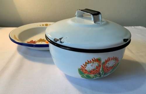 VINTAGE ENAMEL PLATES AND SERVING DISH WITH LID