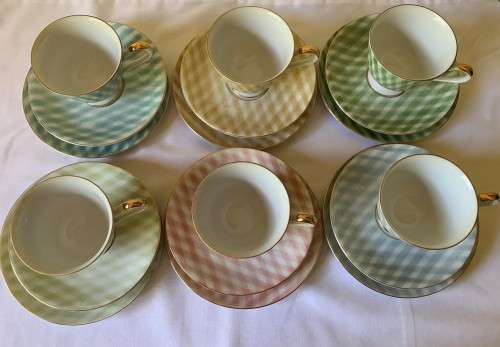 BEAUTIFUL HARLEQUIN PARAMOUNT CHINA 6 X TRIO'S