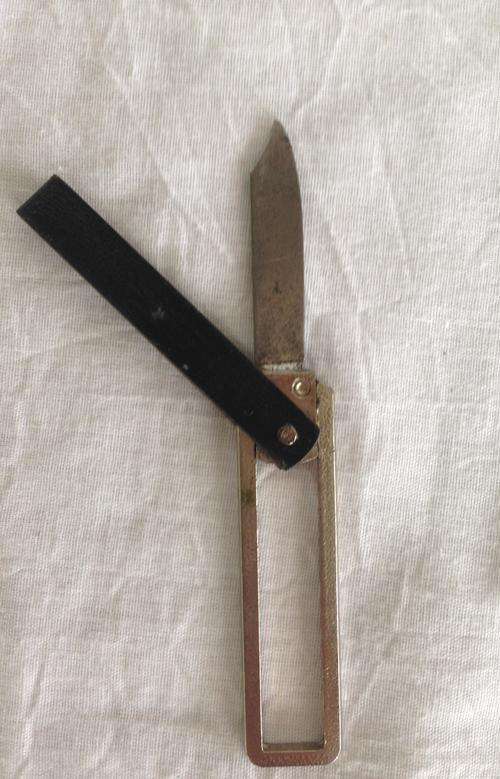 UNIQUE RARE TRI-FOLD SINGLE BLADE POCKET KNIFE