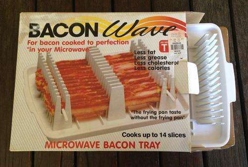 MICROWAVE BACON TRAY ( IN BOX)