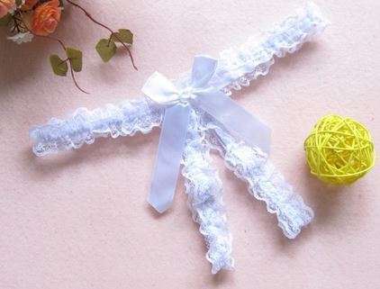 Sexy Lace Crotchless Panty (White - Medium)