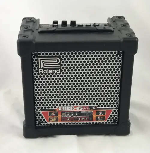ROLAND CUBE-15XL Guitar Amp