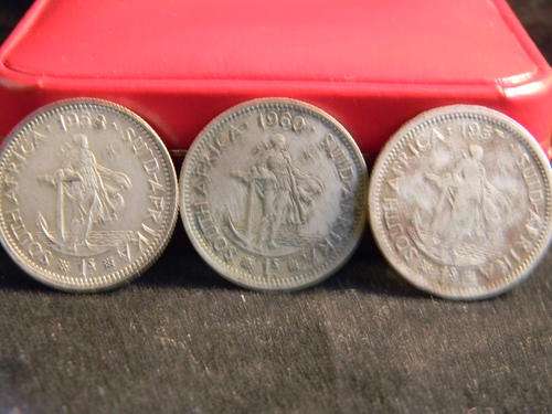 1957-58-60 3 COINS-1 SHILLING-50% SILVER CONTENT -A GOOD LOOKER-AU CONDITION-HAVE A LOOK!