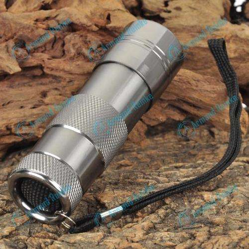 12-LED UV Flashlight Silver (3xAAA)