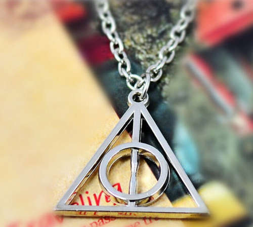 {Antique Silver Plated} Harry Potter Deathly Hallows Necklace!!