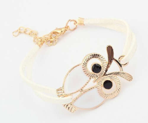 **WHITE** Retro Owl Faux Leather Charm Bracelet!!