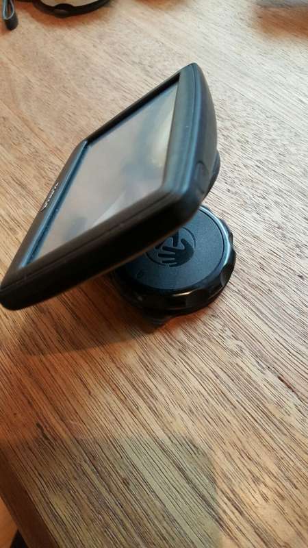 TOMTOM XL WITH SA MAPS