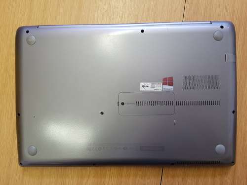 SAMSUNG 7 Chronos 15.6 Ultrabook / Windows 10 / Microsoft Office 365