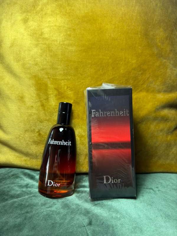 PERFUME