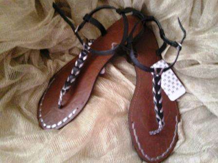 STUNNING 100% BRAND NEW GORGEOUS SANDALS FROM WOOLWORTHS (Size 8) - BEAUTIFUL! Retails for R299!