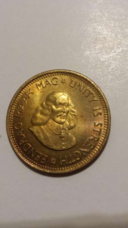Collection of 10 FIRST DECIMAL RSA half cent coins 1961 and 1962. BID per COIN to take the LOT!