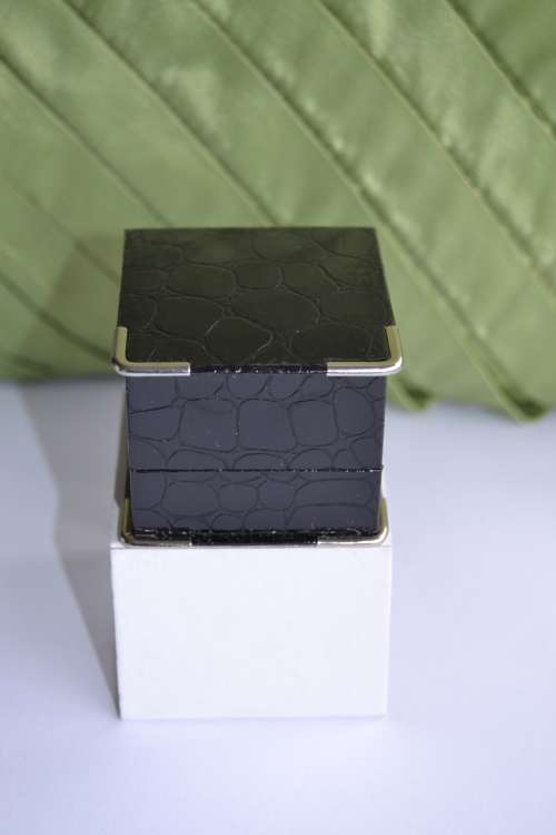 BLACK LEATHERETTE RING BOX
