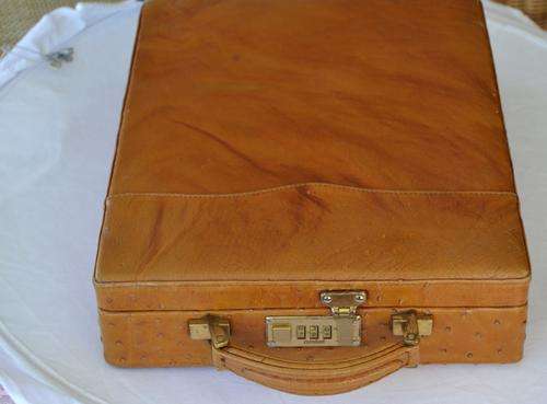 OSTRICH LEATHER BRIEFCASE