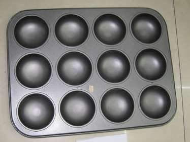 SNOWBALL BAKING PAN 12 CUP
