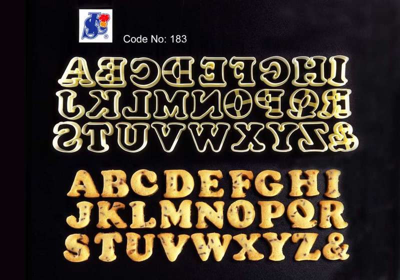 M183 Plastic Alphabet Biscuit Cutter