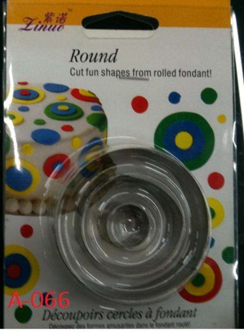 Fondant cutout round