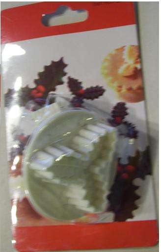 Fondant Cutter 3 leaf Holly A261