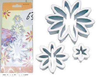 DAISY CUT-OUTS 3PC SET