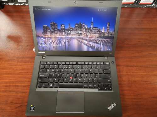 The Lenovo ThinkPad T440 Ultrabook | 8GB Ram | 500 GB Hard drive