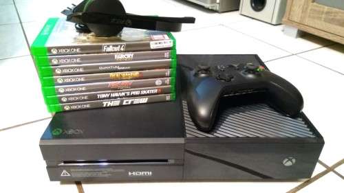 Xbox One (One Terrabyte + 9 Games)
