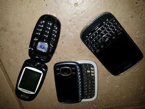 3X CELL PHONES FOR SPARES