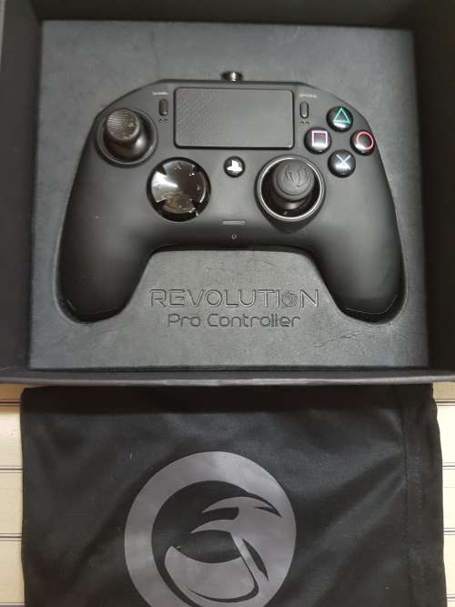 NACON Revolution Pro Controller PS4 (original) as new condition