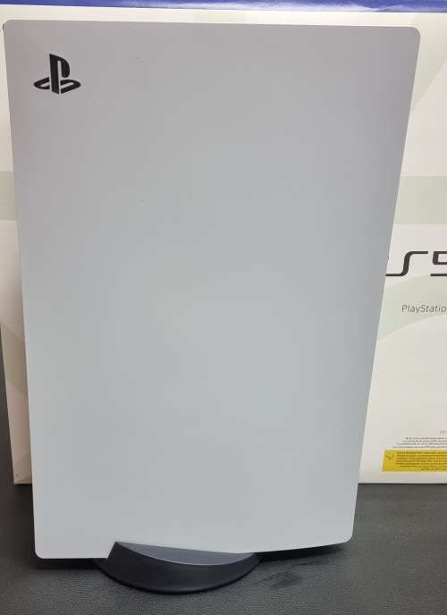 Playstation 5 - DISC Edition - (PS5) ( great condition and complete)