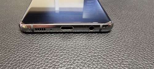 Samsung Galaxy S10+ (Please have a look at pictures and information provided)
