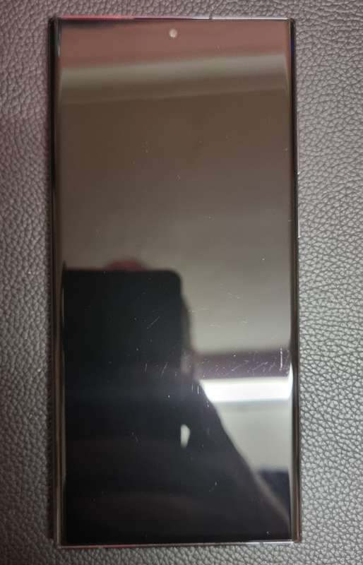 Samsung Galaxy S22 ULTRA + UAG case Boxed (Please have a look at pictures and information provided)