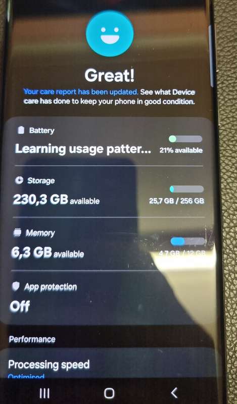 Samsung Galaxy S22 ULTRA + UAG case Boxed (Please have a look at pictures and information provided)