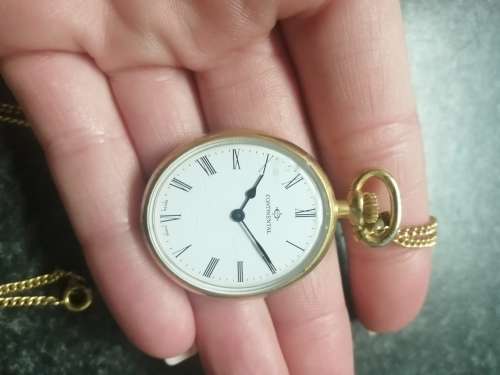 Gold PLATED necklace and watch is not working.