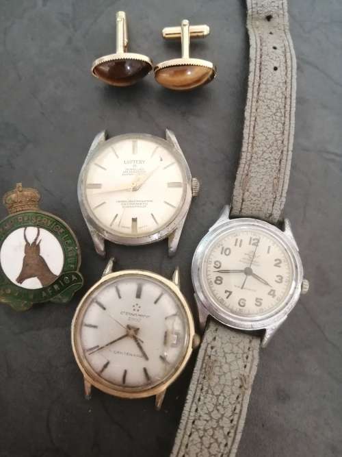Watches, cufflinks and pendant