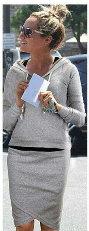 Fitted skirt tracksuit