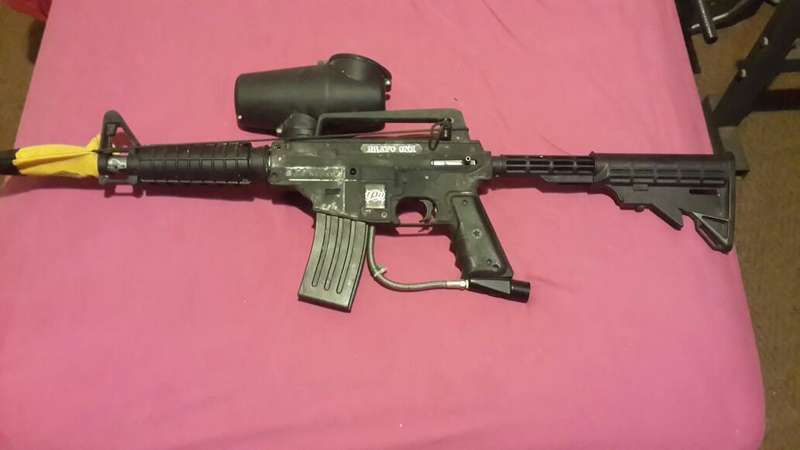 Tippmann Bravo One Paintball marker