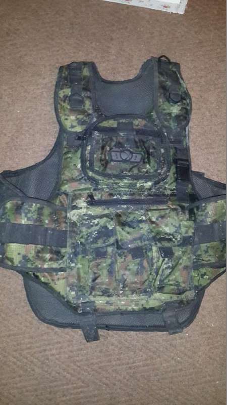 Combat Vest With pouches