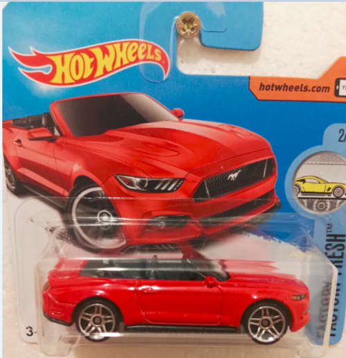 Hot Wheels '15 Ford Mustang GT Convertible 2/10