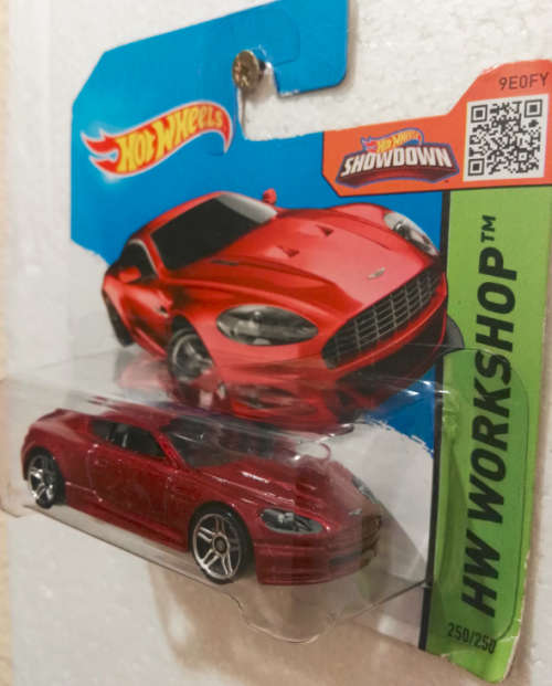 Hot Wheels Aston Martin DBS