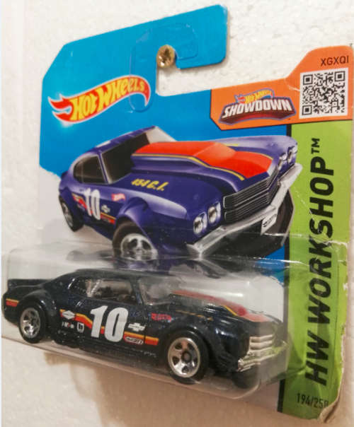 Hot Wheels ''70 Chevy Chevelle (Card has tear)