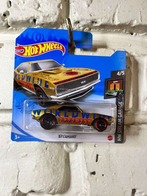 Hot Wheels 1/64 `67 Camaro Gold
