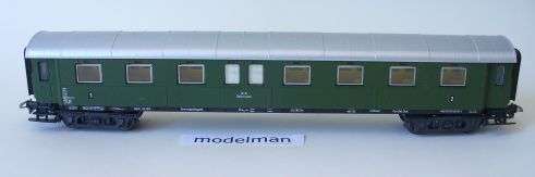 HO SCALE AUSTRIAN RAILWAY CORRIDOR COACH