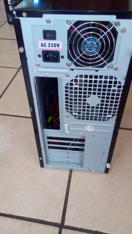 Gaming Tower - Looks like new with 450 Watt Power Supply