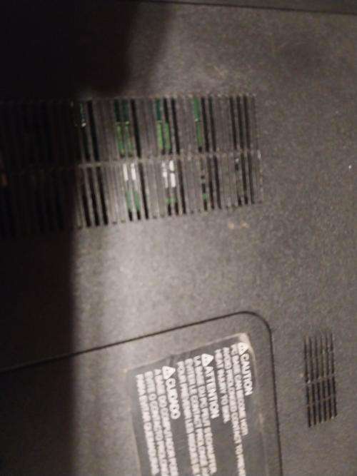 Toshiba Laptop for Sale - Screen Damaged no charger- Sold as is