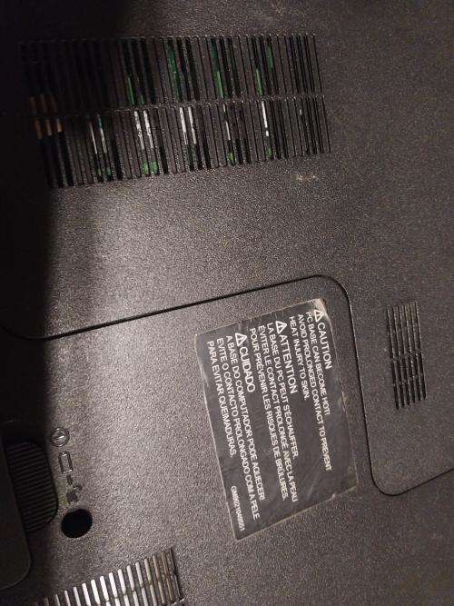 Toshiba Laptop for Sale - Screen Damaged no charger- Sold as is