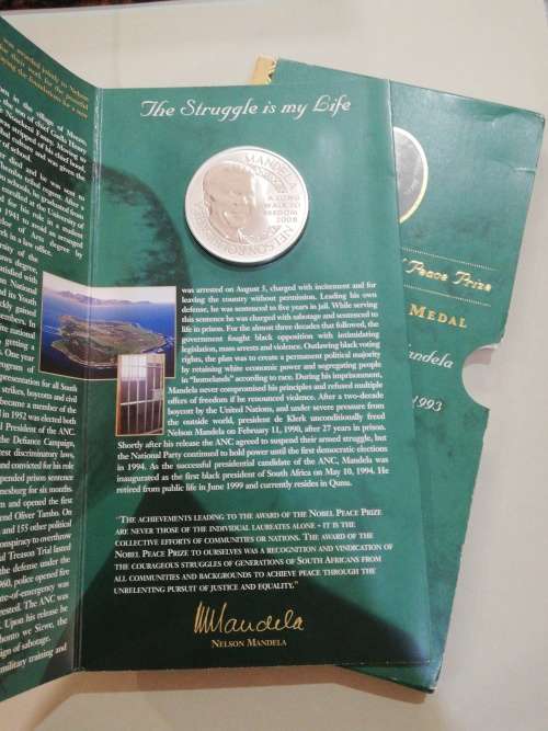 ** Nelson Mandela**  Nobel peace laureate... 1993..(30g)  medallion silver.